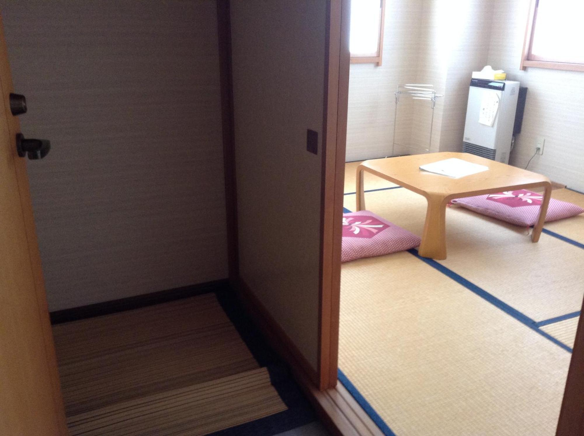 Peanuts House Kumakuma Hotel Nozava Onszen Szoba fotó